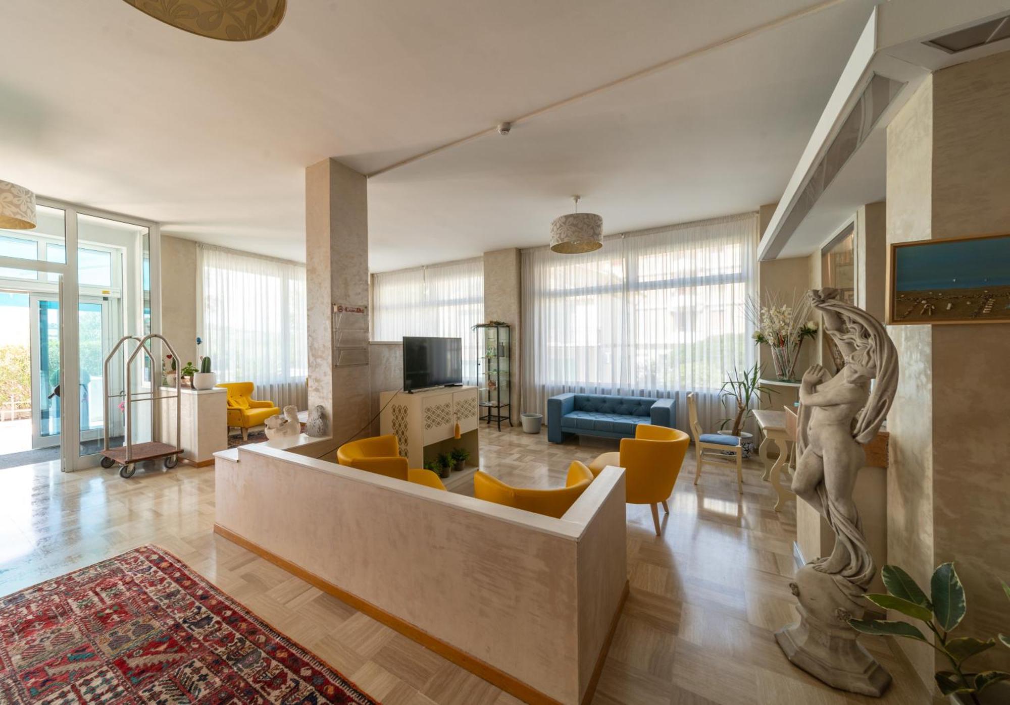 Hotel Casadei Фано Екстериор снимка