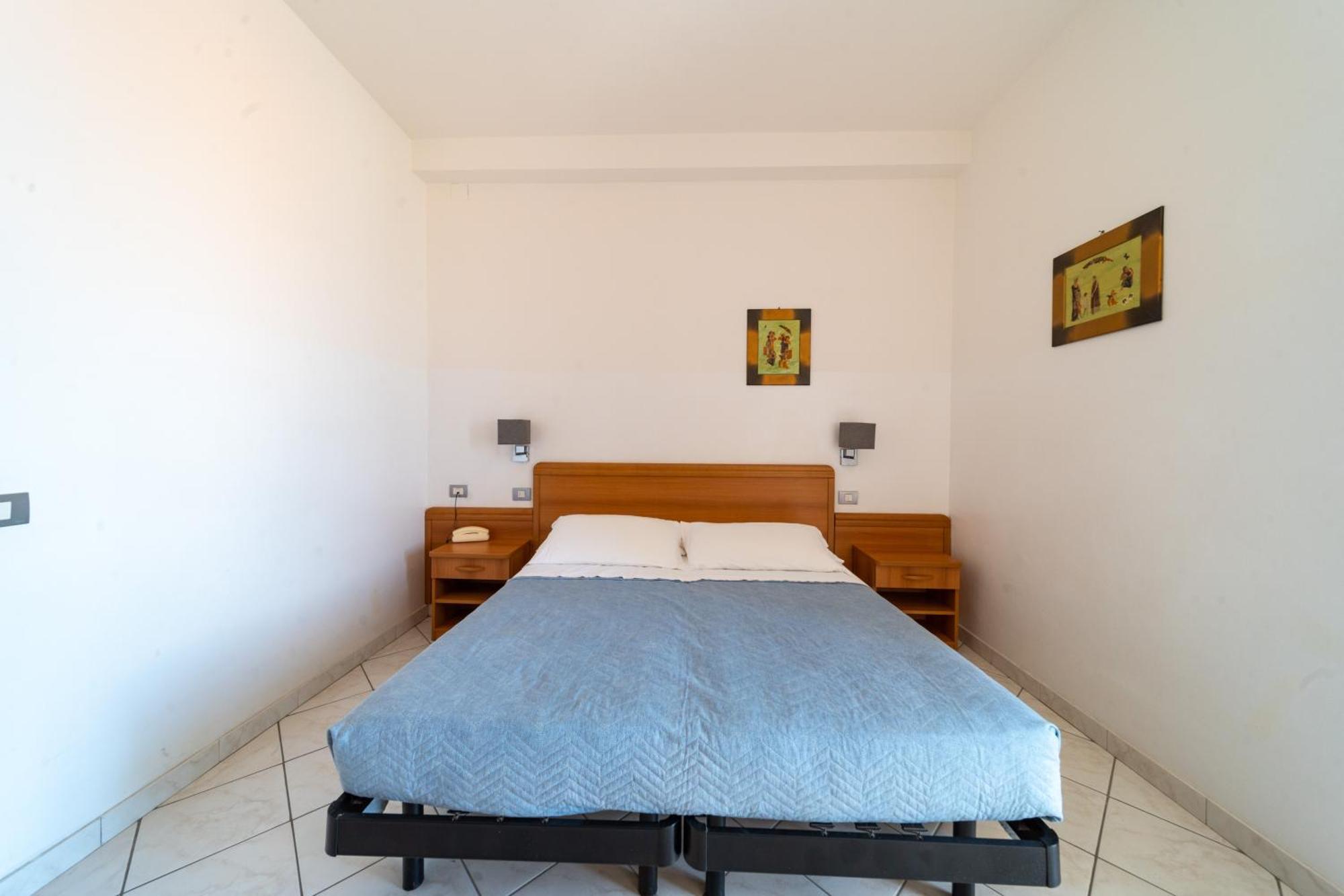 Hotel Casadei Фано Екстериор снимка